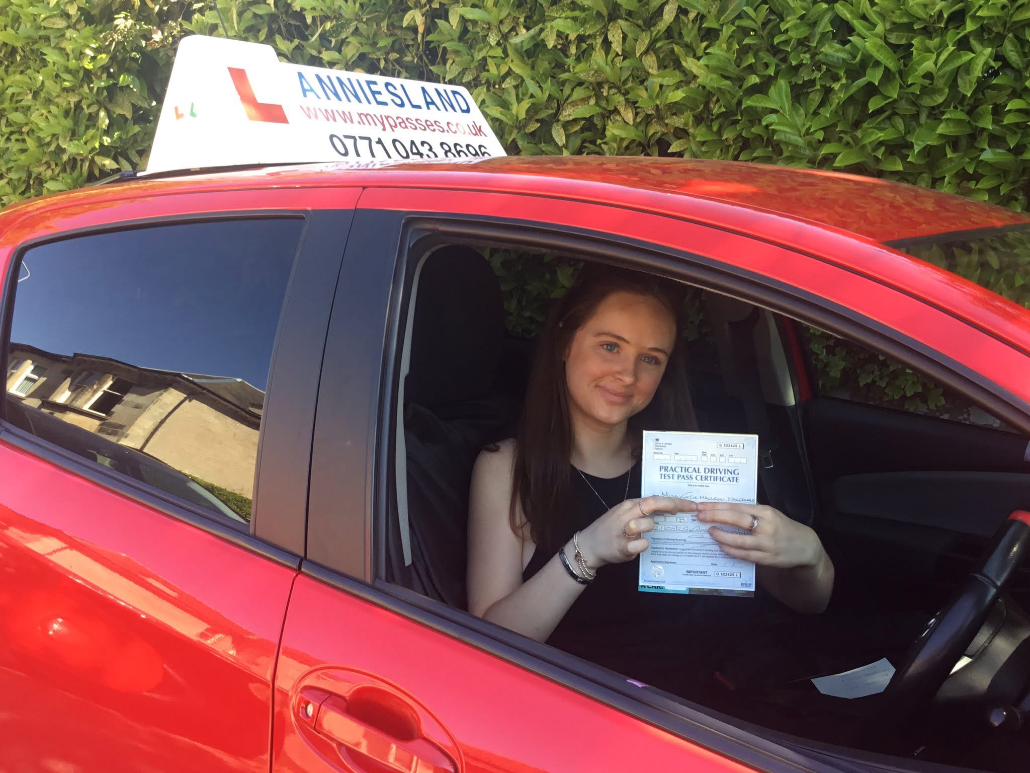 Katie McDonald successfully passed their driving test with Anniesland Driving School