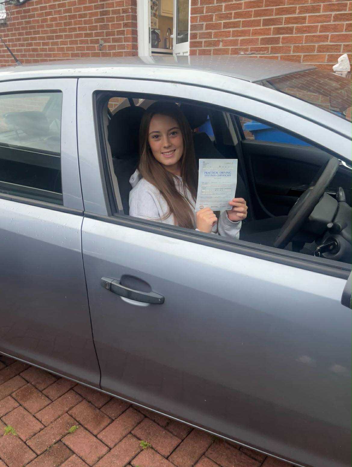 Roisin Johnston successfully passed their driving test with Anniesland Driving School