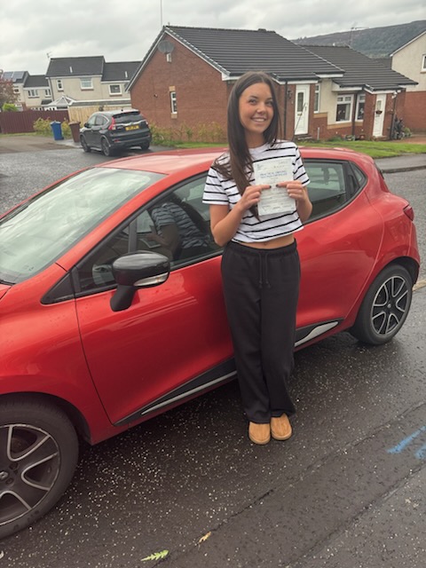 Evie Ritchie successfully passed their driving test with Anniesland Driving School